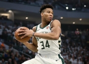 开云官网-美国男篮轻取步行者，字母哥绝境逆转的简单介绍