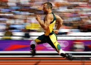 开云下载-米兰德比见证蓝黑风暴，国际米兰战术冲垮AC米兰，C罗火热状态引发足坛新思考