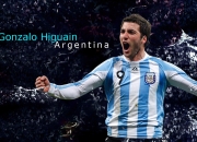 开云体育官方网站-阿克，当比利时蓝遇上英格兰红，他在风暴中心画下自己的颜色