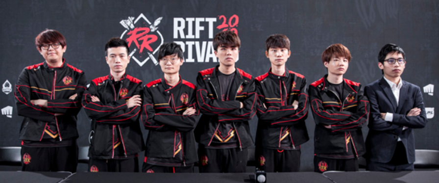 FLY碾压MAD，Doinb爆发神勇