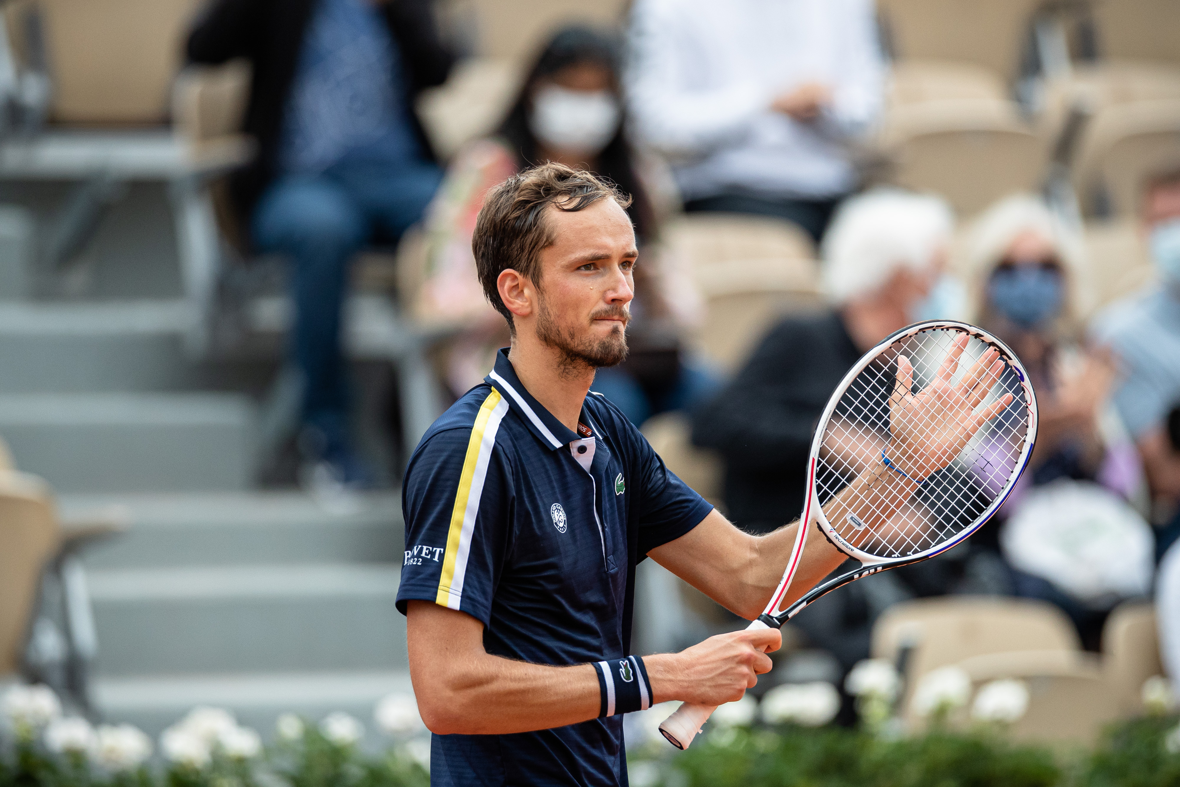 英国网球队爆冷西班牙网球队,梅德韦杰夫打破历史纪录的简单介绍 英国网球队爆冷西班牙网球队,梅德韦杰夫打破历史纪录的简单介绍