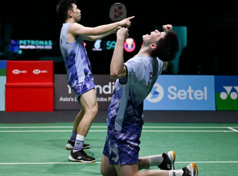 印尼羽毛球队完胜中国羽毛球队,辛杜完成帽子戏法的简单介绍 印尼羽毛球队完胜中国羽毛球队,辛杜完成帽子戏法的简单介绍