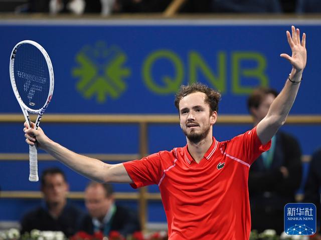 日本网球队绝杀西班牙网球队,梅德韦杰夫惊艳世界的简单介绍 日本网球队绝杀西班牙网球队,梅德韦杰夫惊艳世界的简单介绍