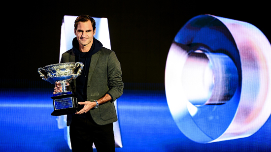 关于欧洲网球队绝地反击美国网球队，费德勒完成帽子戏法的信息