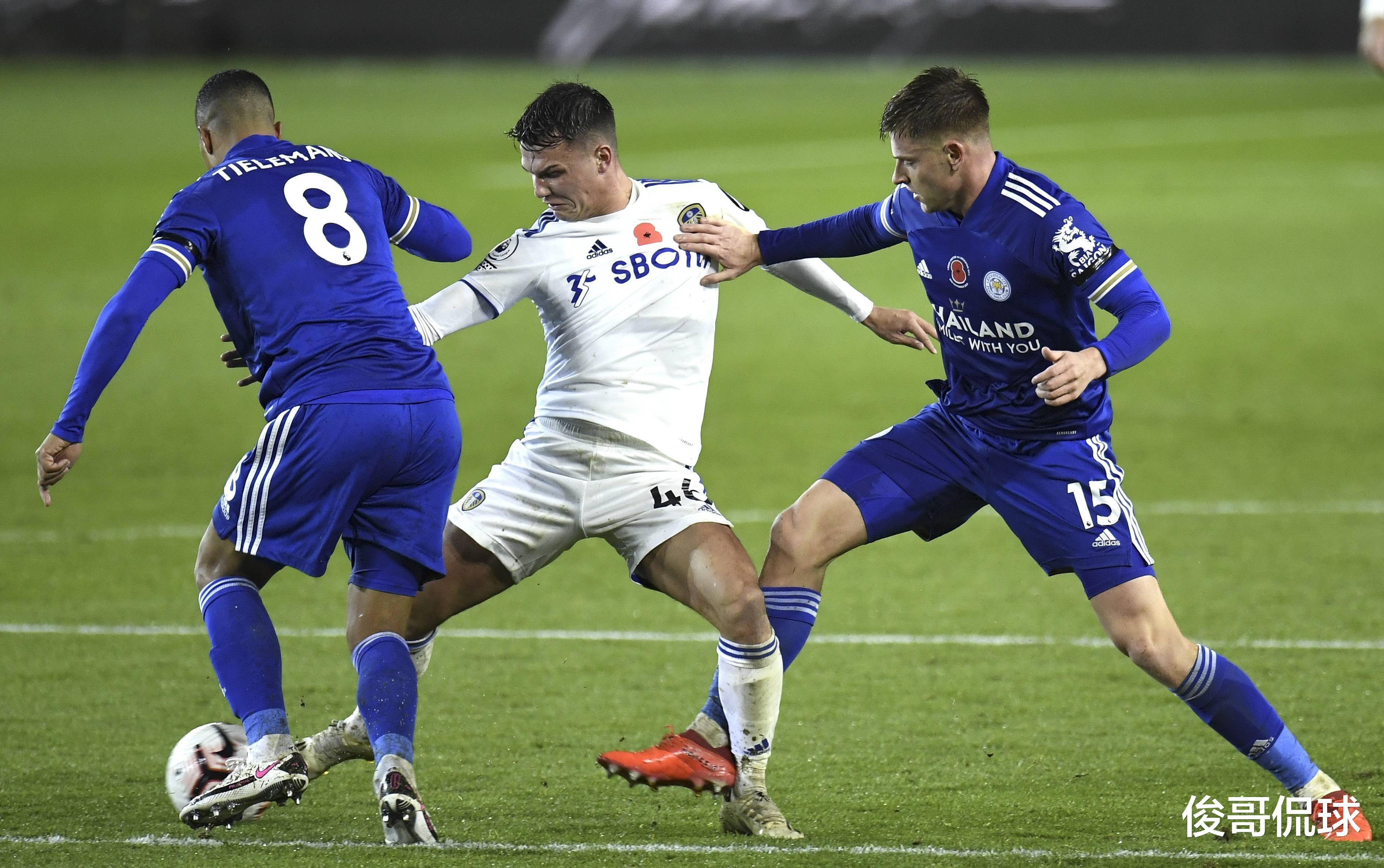 帕尔马主场逼平切沃,保级形势紧张 帕尔马主场逼平切沃,保级形势紧张