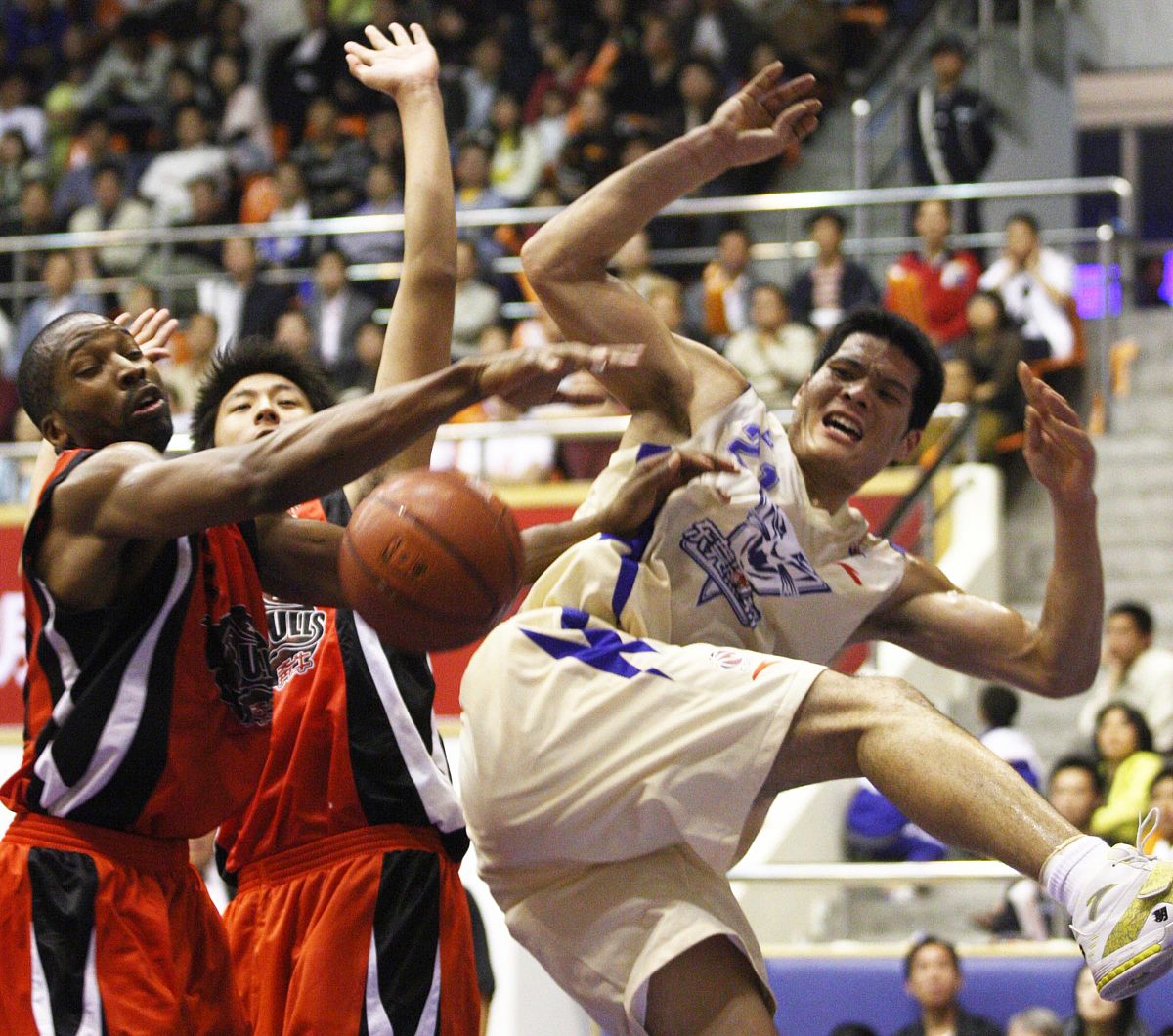 关于集体火力全开,篮网取得连胜机会的信息 关于集体火力全开,篮网取得连胜机会的信息