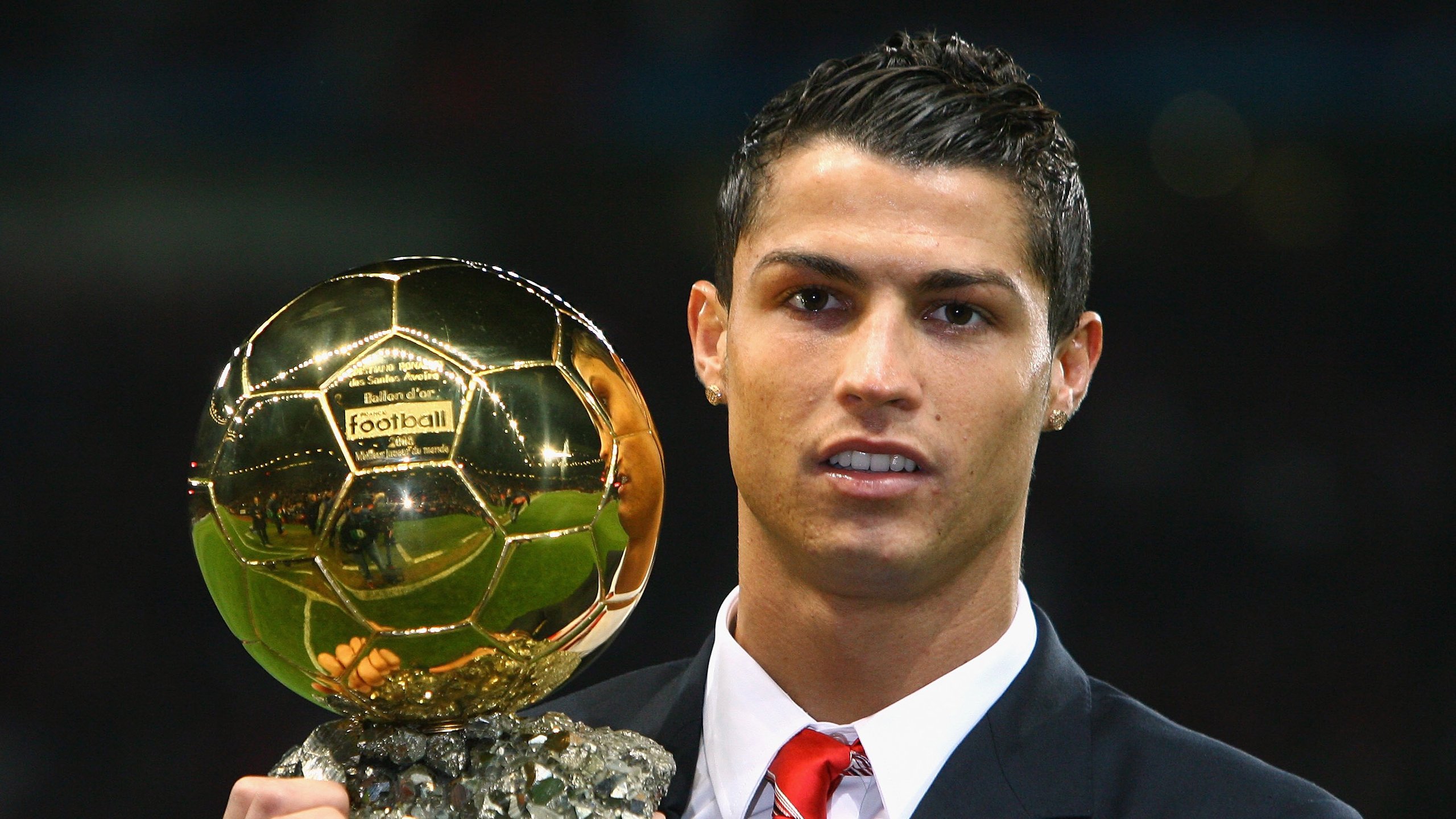 库尔图瓦神扑定乾坤，马里第三节爆发击溃尤文